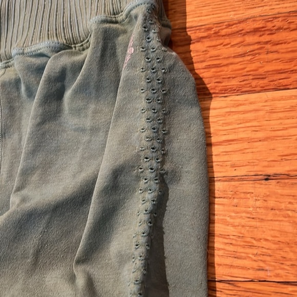 Free People Movement sage/jade bike shorts xs/s - Picture 4 of 4